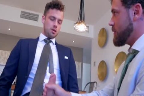 Making It large - The Roommate