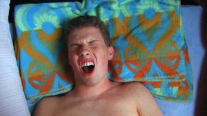 Czech Hunter - Muscle twink boy enjoys hard nailining