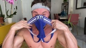 FalconStudios - Fucking hard with bodybuilder Skyy Knox