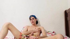 LustForBoys.com - Squirting alongside wonderful wearing shorts