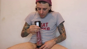 AlternaDudes: Solo Christop showing big balls