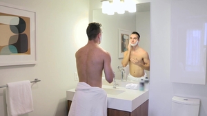 Family Dick: Incestuous Lessons In The Tub